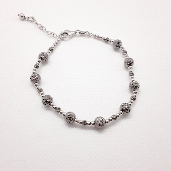 New 6.8 grams sterling silver bracelet - Picture 3 of 11